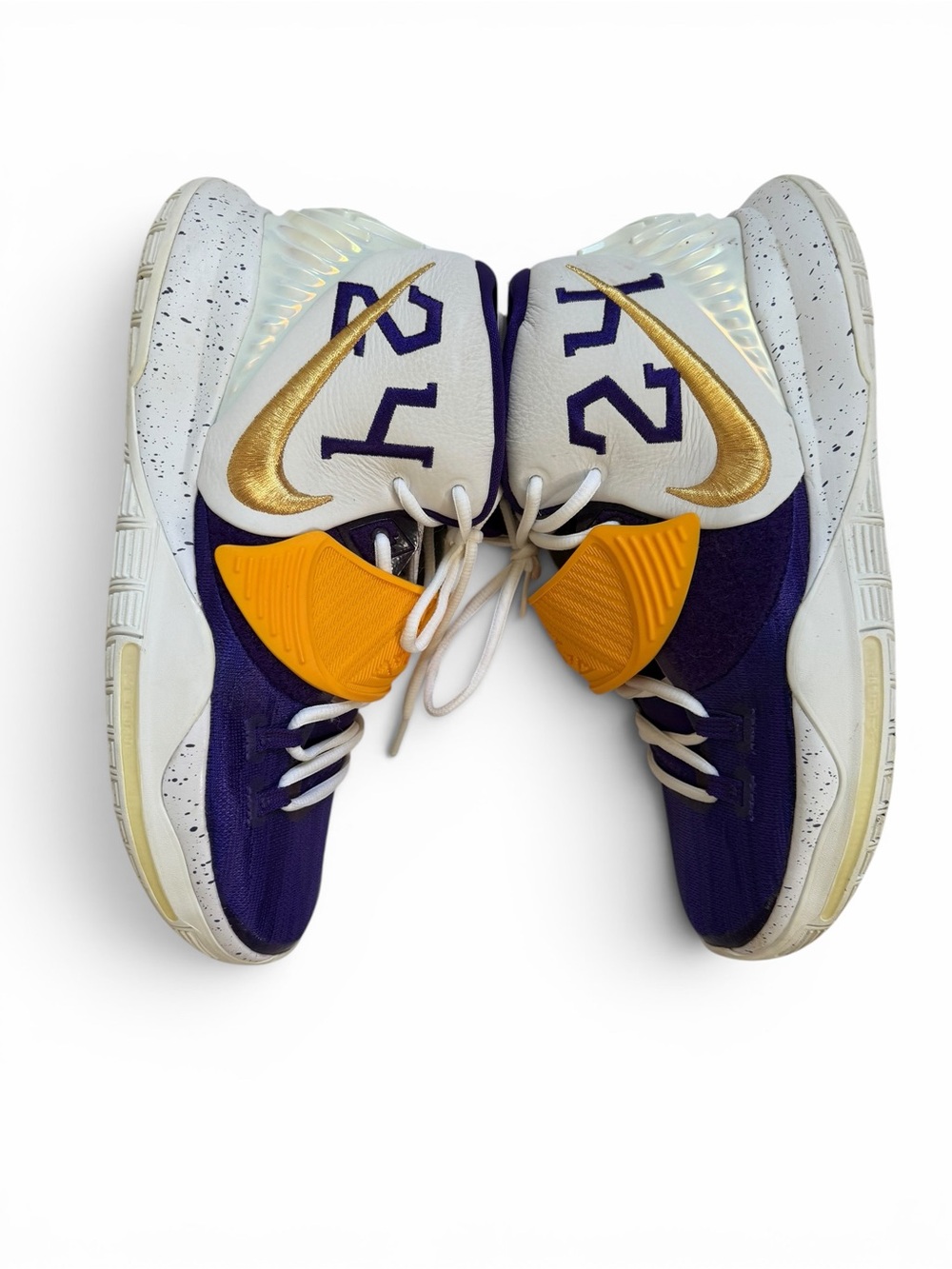 Nike Kyrie 6 Lakers White Purple Gold Basketball Shoes Men’s Size 10.5